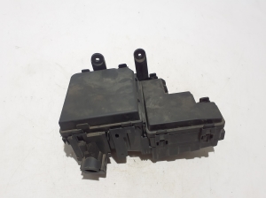   Sicherungskastengehäuse unter der Motorhaube  - 284B85HA0C 