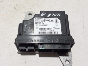   Airbagsteuergerät  - 985105619R 