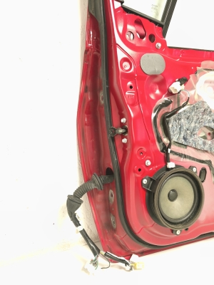 TOYOTA Yaris (2011–2020) Front door - 11