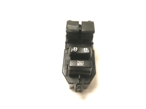 TOYOTA Yaris (2011–2020) Front door glass switch 8482002330 - 5