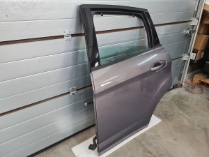 Ford C-MAX (2010–2026) Rear side doors - 14