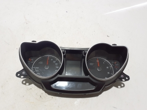 AUDI A5 (2007–2016) Kombiinstrument 8T0920982D - 2