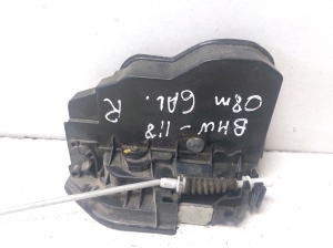 BMW 1 SERIES E81 (2007–2012) Rear side door lock 7202148 - 2