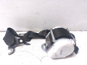 BMW 1 SERIES E81 (2007–2012) Front seat belt 33017492B - 2