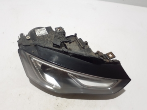 AUDI A5 (2007–2016) Esituli 8T0941006A - 2