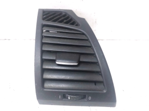 BMW 1 SERIES E81 (2007–2012) Dashboard air vent grilles 705918812 - 2