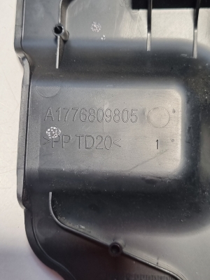 Mercedes Benz B-Class 247 (2018–2026) Sonstiges Innenraumteil A1776809805 - 3