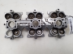 Nockenwellenlagerbock - 9961041058R