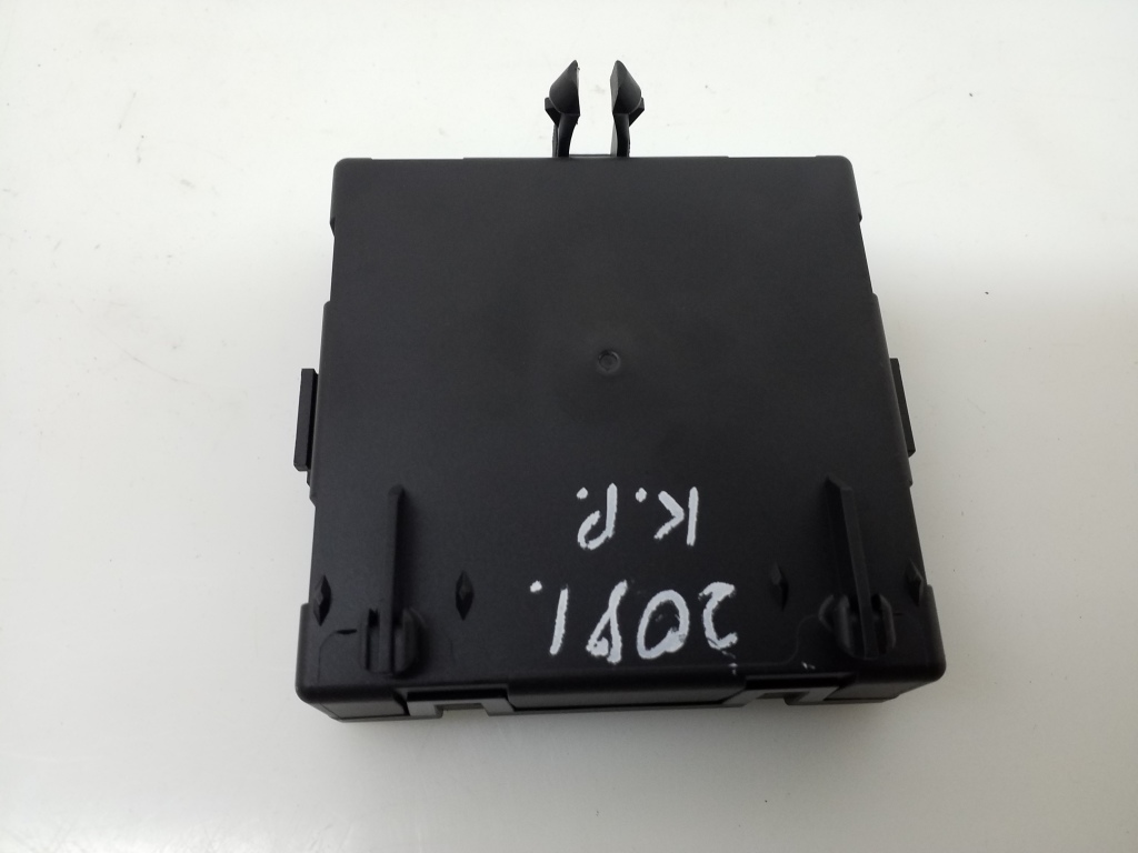 MERCEDES-BENZ C-Class W204/S204/C204 (2004-2015) Front Left Door Control Unit A2128203485 20302185