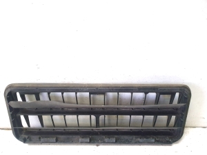 Ford Ranger (2011–2015) Rear fender vent grille AB3915280B62AA - 3