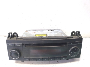 Radio (head unit) - A1698200286