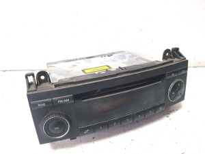 Mercedes Benz A-Class 169 (2004–2012) Radio (head unit) A1698200286 - 6