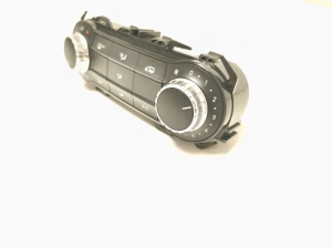 Mercedes Benz A-Class 176 (2012–2018) Heater control panel A2469001708 - 3