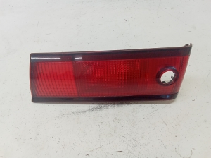 Tail light on trunk lid - 3315