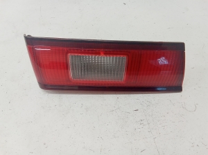 Tail light on trunk lid - 3316