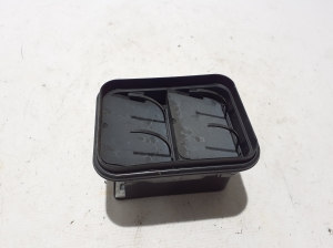   Rear fender vent grille  - 768045HA0A 