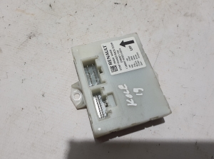 RENAULT Koleos (2016–2026) Trunk lid control module 284504445R - 3