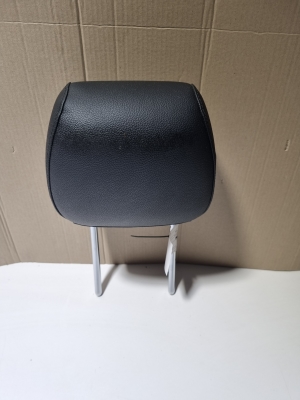 Mercedes Benz B-Class 247 (2018–2026) Front seat headrest - 3