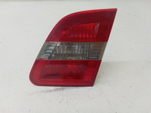 Tail light on trunk lid - A1698201664
