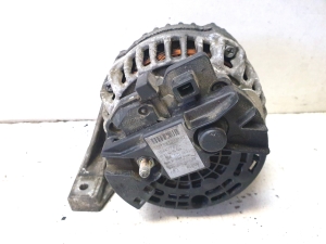 VOLVO V70 II (2000–2007) Alternator 30667787 - 2