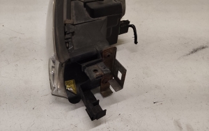 Ford Mondeo II (1996–2000) Esituli 0301098206 - 3