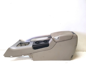 VOLVO V70 II (2000–2007) Mittelkonsole 30672008