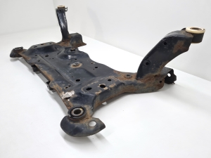 Ford C-MAX (2010–2026) Eesmine alusraam - 2