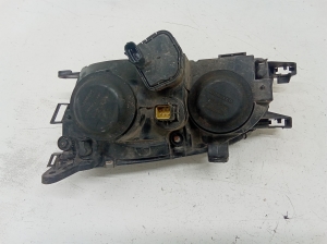 TOYOTA Avensis T22 (1997–2003) Scheinwerfer vorne 0528 - 2