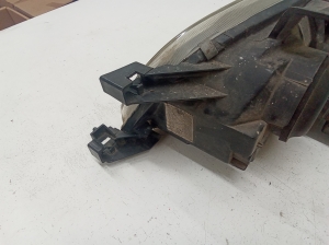 TOYOTA Avensis T22 (1997–2003) Scheinwerfer vorne 0528 - 3
