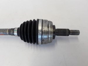 Dacia Duster (2010–2017) Front drive shaft and its parts 8200939981 - 5