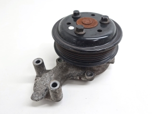 Pompe à eau pour automobile - CM5G8501FB
