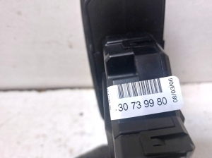 VOLVO XC70 (2000–2007) Front door glass switch 03459010 - 4