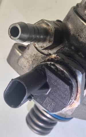 AUDI A3 8V (2012–2020) Pompe à carburant 04E127026BC - 2