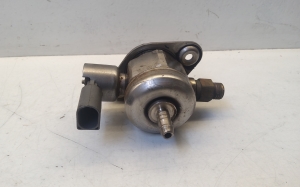 AUDI A4 B8 (2007–2016) Kütusepump 06H127025E - 3