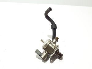   Kraftstoffpumpe  - 06K127025A 