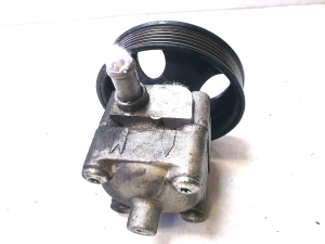 VOLVO XC70 (2000–2007) Power steering pump - 3