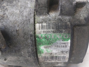 VOLVO XC70 (2000–2007) A/C compressor 8708581 - 2