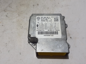   Airbagsteuergerät  - 8F0959655D 
