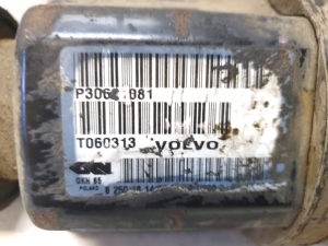VOLVO XC70 (2000–2007) Front drive shaft and its parts T060313 - 5