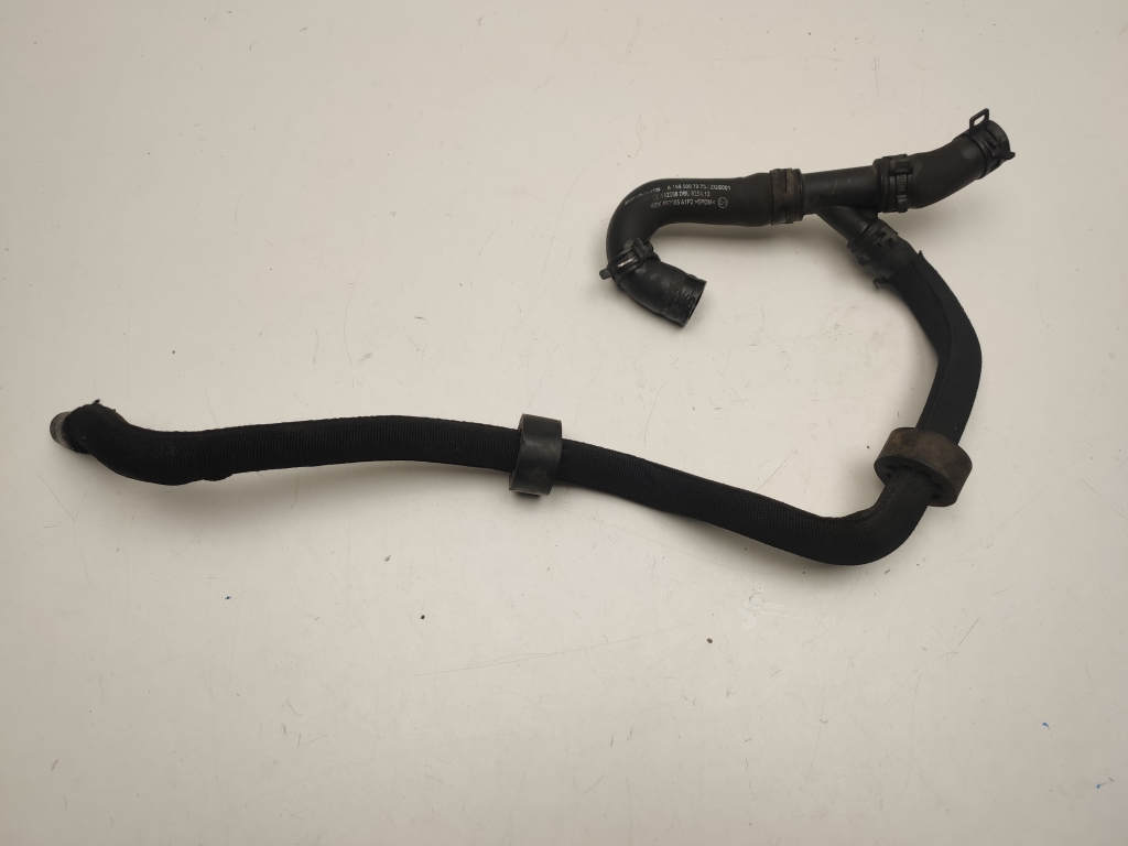 Mercedes Benz ML-Class 166 (2011–2015) Dzesēšanas radiatora šļūtene A1665007975 Mercedes Benz ML-Class 166 (2011–2015) Dzesēšanas radiatora šļūtene A1665007975