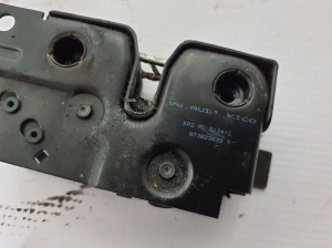 AUDI A5 (2007–2016) Hood latch 8T0823509D - 3