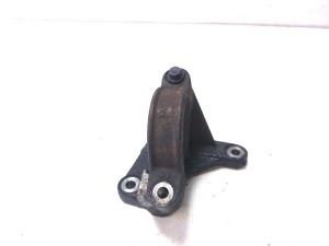 VOLVO XC70 (2000–2007) Front drive shaft bracket 30711363 - 2