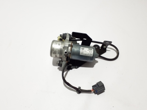 Vacuum pump - 146501049R