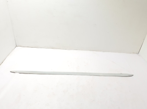   Karbi välimine ilupaneel  - 8T0854932A 