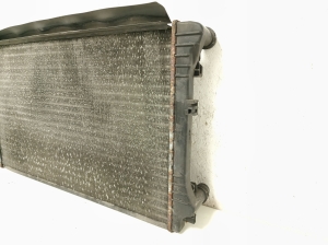 Volkswagen Passat B8 (2014–2023) Jahutusradiaator 5Q0121251GQ - 5