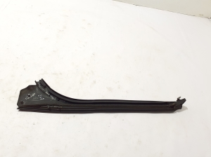 AUDI A5 (2007–2016) Front door rubber seal 8F0831721 - 3