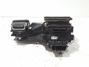   Heizung und ihre Teile  - 8T2820005B 