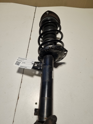 Volkswagen Jetta VII (2021–2026) Eesmine amortisaator 5QM413031AA - 3