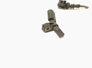 Volkswagen Passat B8 (2014–2023) ABS-Sensor vorne WHT003860 - 4