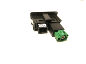 Volkswagen Passat B8 (2014–2023) USB-pesa 5G0035222E - 4